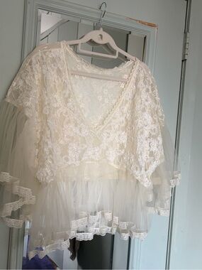 Ivory Lace & Tulle Tiered Overlay Top V-Neck Kimono Flowy Sleeves Oversized XL